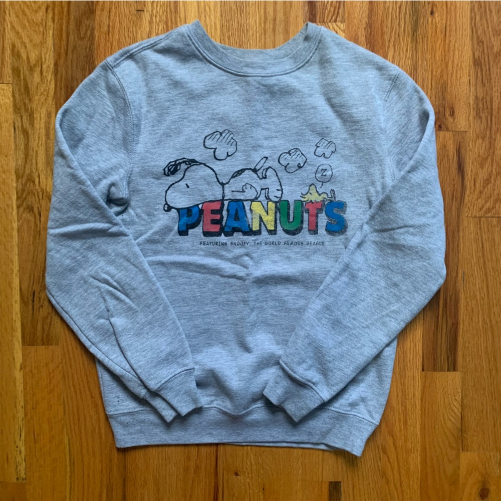 Peanuts gray snoopy sweater size XS